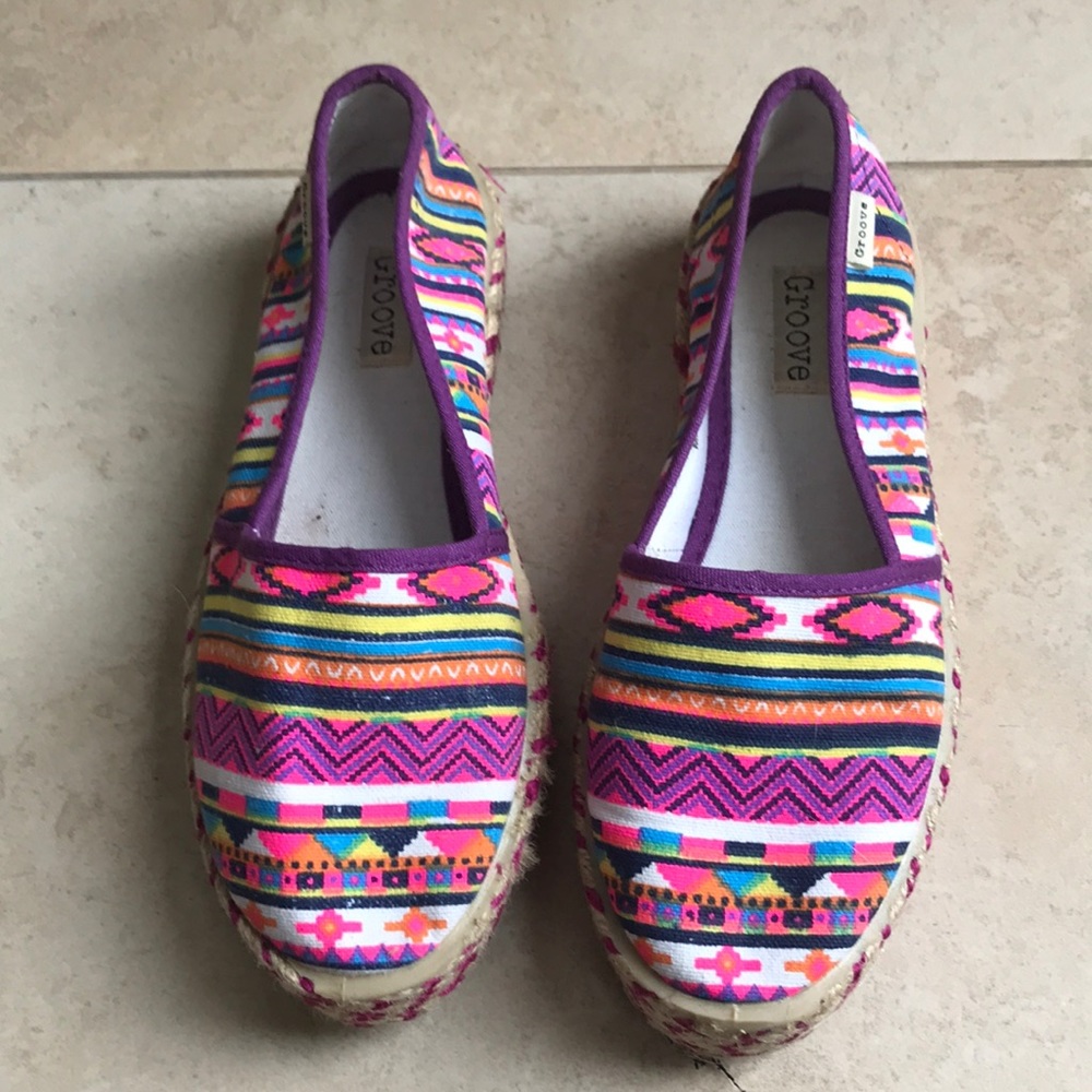 Groove multi color espadrilles!